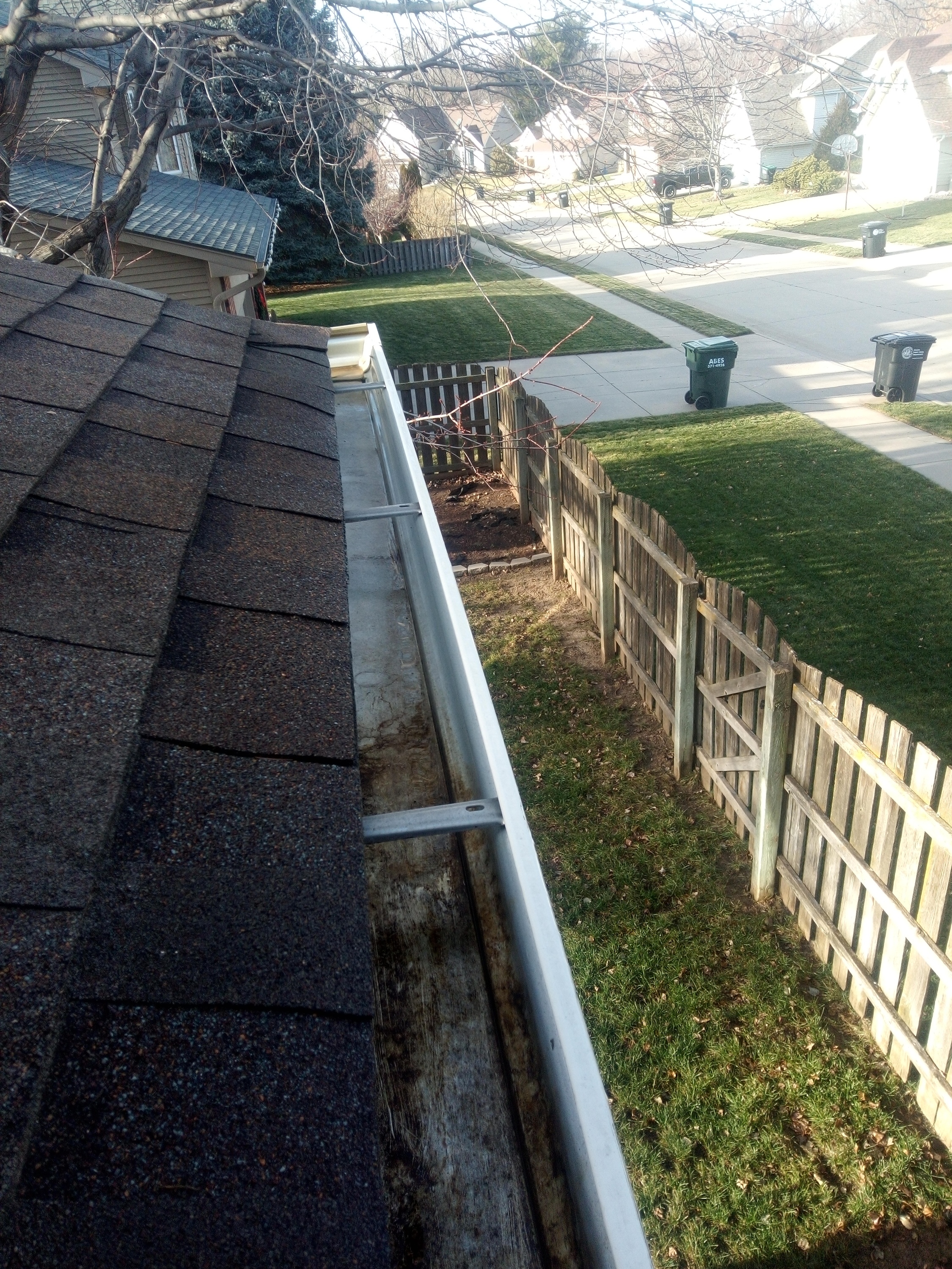 We Get Gutters Clean Cleveland Image